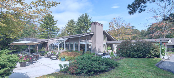Yorktown Heights, NY Senior Living | The Country House in Westchester